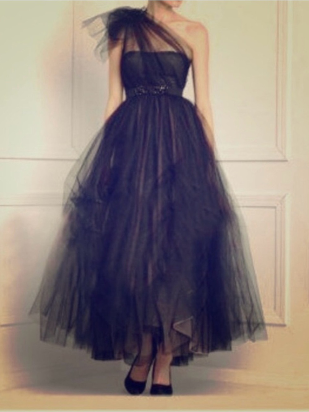 BCBGMaxAzria Black One Shoulder Tulle Ball Formal Witchy Whimsigoth Gown Size 10
